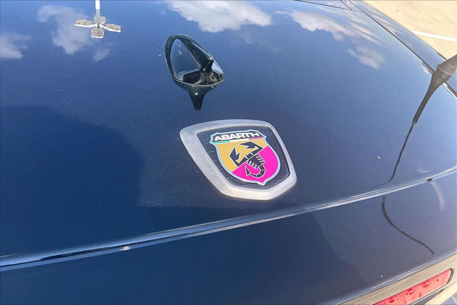 Used 2019 FIAT 124 Spider Abarth w/ Convenience Group RWD image 25