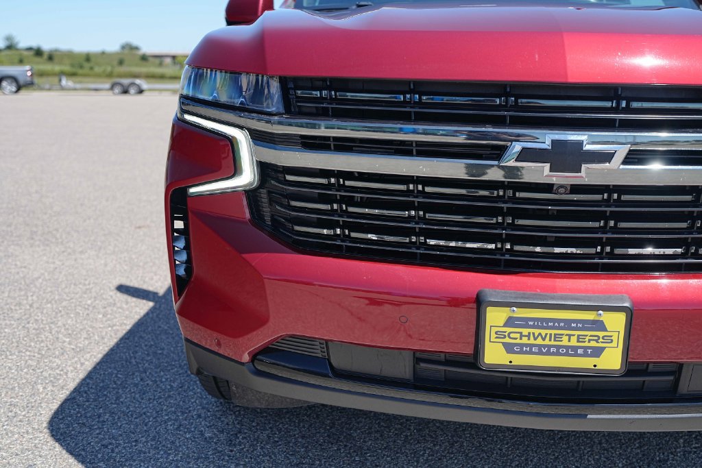 Used 2022 Chevrolet Tahoe RST w/ Luxury Package AWD/4WD image 4