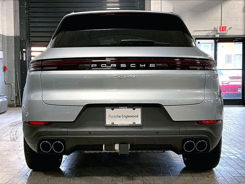 New 2026 Porsche Cayenne E-Hybrid AWD/4WD image 8