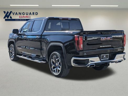 New 2026 GMC Sierra 1500 SLT image 6