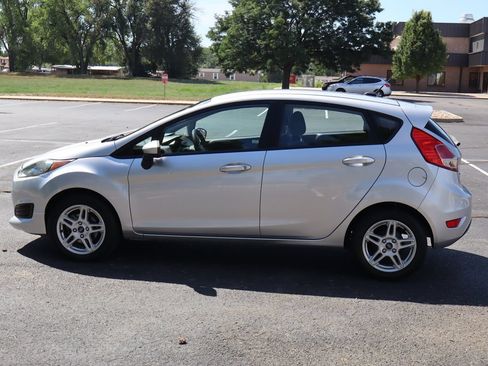 Used 2017 Ford Fiesta SE FWD image 9
