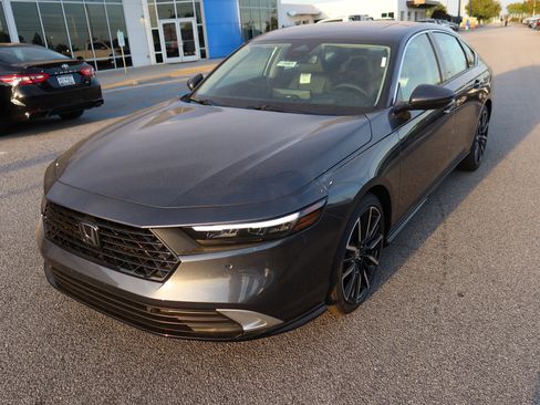 New 2026 Honda Accord Touring image 2