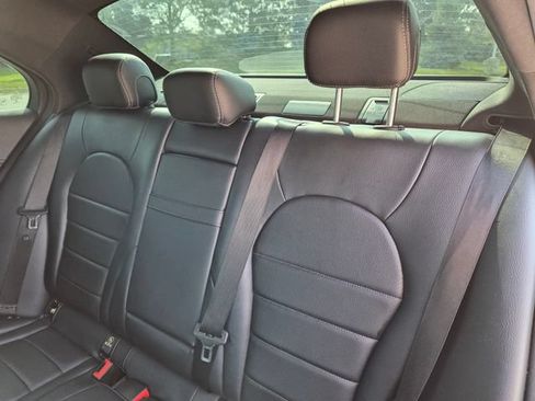 Used 2015 Mercedes-Benz C 300 4MATIC Sedan image 28