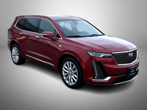 Used 2020 Cadillac XT6 Premium Luxury image 3