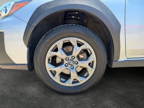 Used 2022 Subaru Crosstrek 2.5i Sport w/ Moonroof Package AWD/4WD image 4