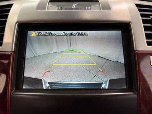 Used 2012 Cadillac Escalade EXT Premium image 23