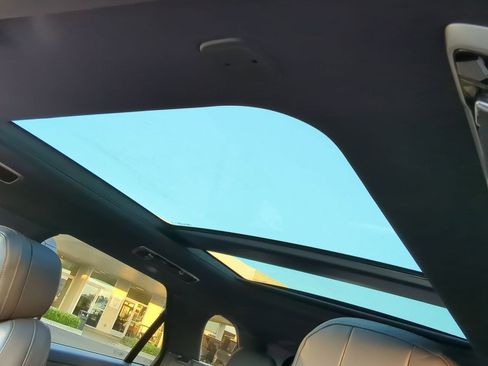 New 2025 Land Rover Range Rover Sport Dynamic SE image 19