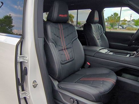 New 2025 Nissan Armada PRO-4X w/ Pro-4X Premium Package image 43