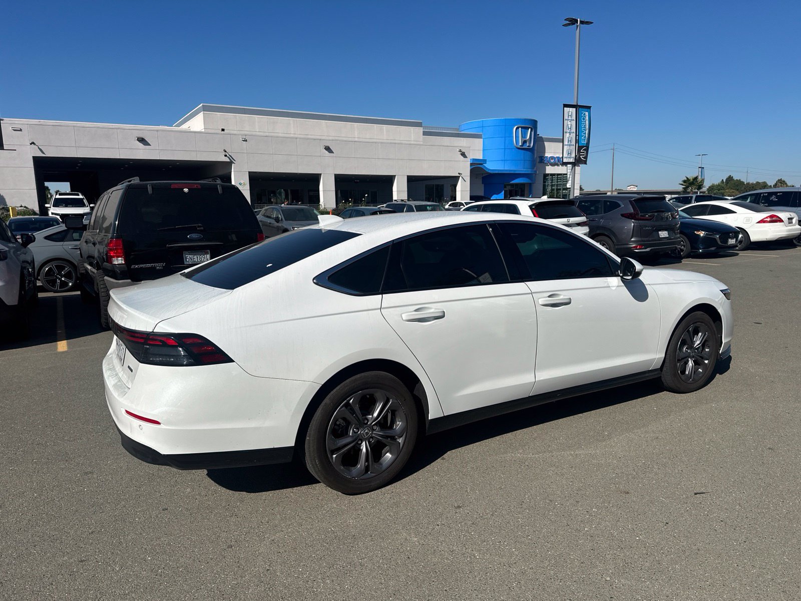 Used 2026 Honda Accord EX-L image 3