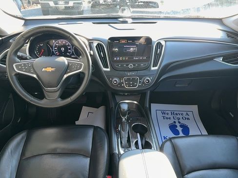 Used 2023 Chevrolet Malibu LT image 13