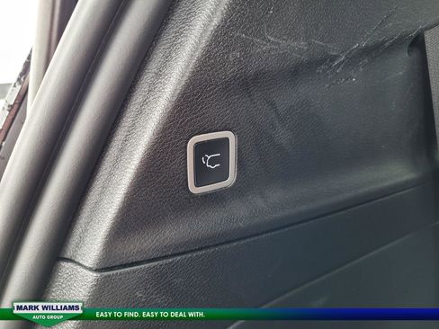 Used 2022 Chrysler Pacifica Limited w/ S Appearance Package image 34