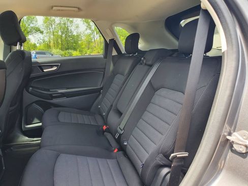 Certified 2024 Ford Edge SE w/ Black Appearance Package AWD/4WD image 9