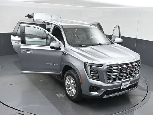 Used 2025 GMC Yukon Denali AWD/4WD image 59