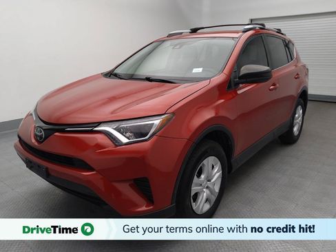Used 2017 Toyota RAV4 LE FWD image 1