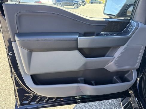 Used 2022 Ford F150 XLT w/ Equipment Group 302A High image 9