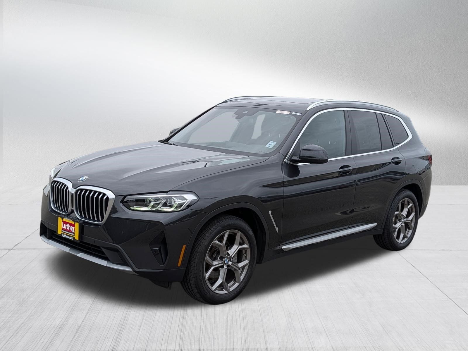 Used 2022 BMW X3 xDrive30i w/ Premium Package 2 AWD/4WD image 3