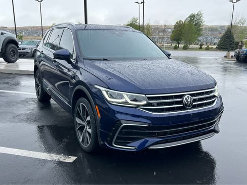 Used 2022 Volkswagen Tiguan SEL R-Line AWD/4WD image 4