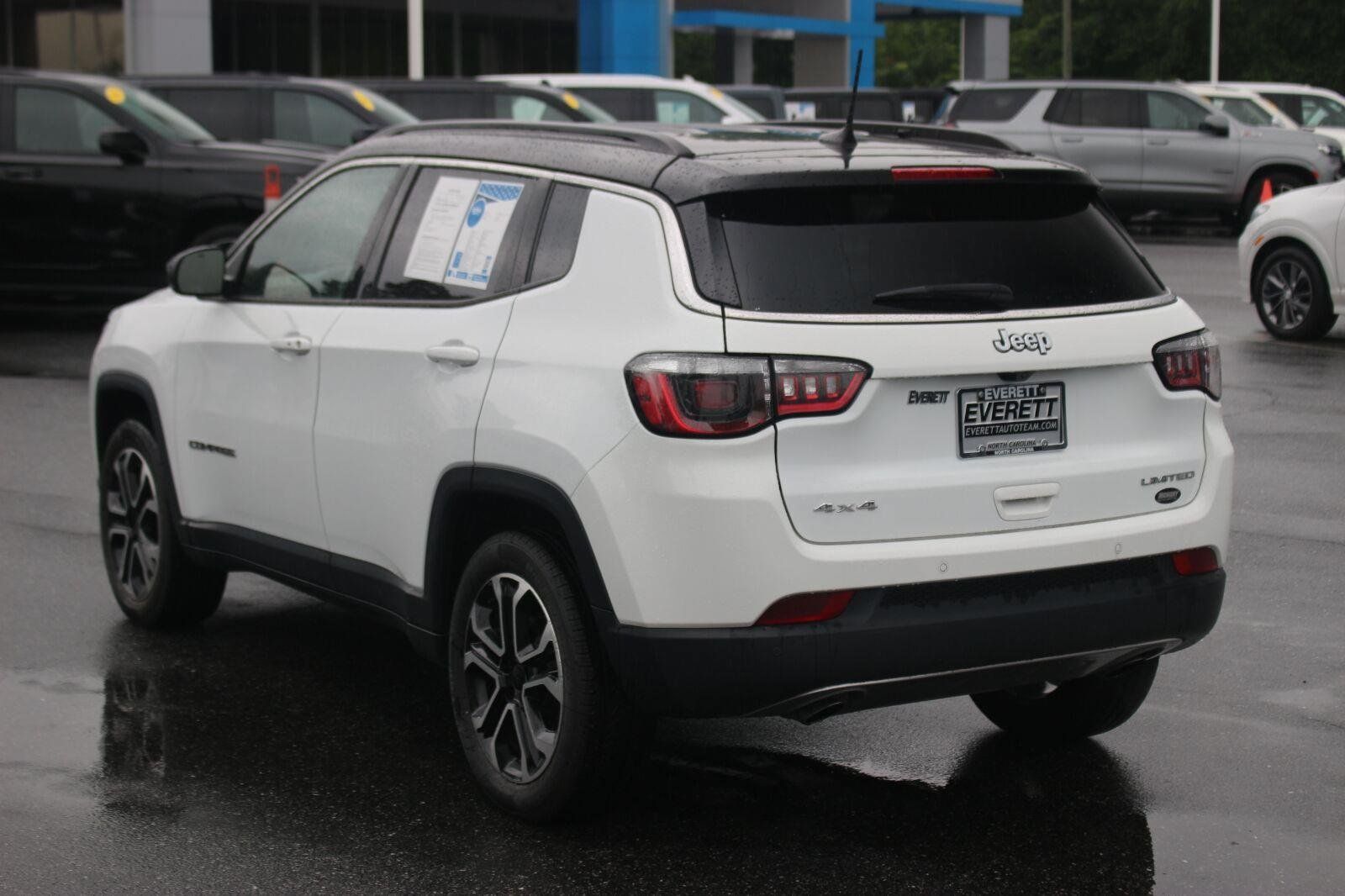 Used 2023 Jeep Compass Limited AWD/4WD image 5