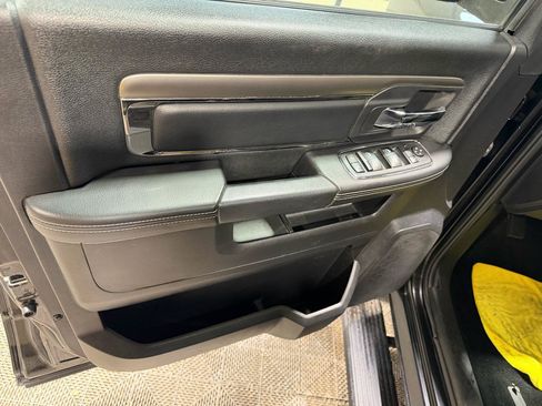 Used 2015 RAM 1500 Sport w/ Black Ram 1500 Sport Group AWD/4WD image 26