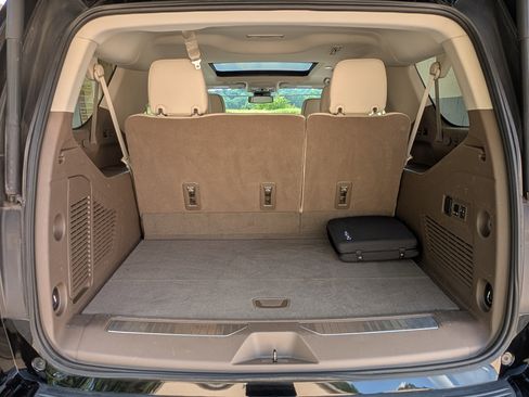 Used 2023 GMC Yukon XL Denali RWD image 20
