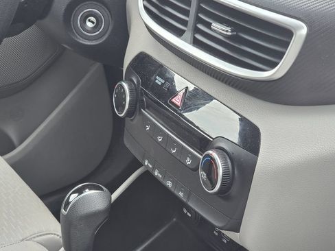 Used 2020 Hyundai Tucson SE w/ Cargo Package FWD image 26