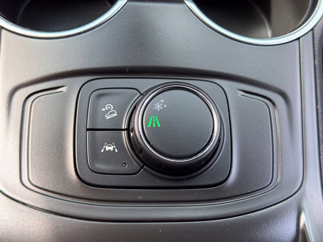 Used 2022 GMC Terrain SLE FWD image 29