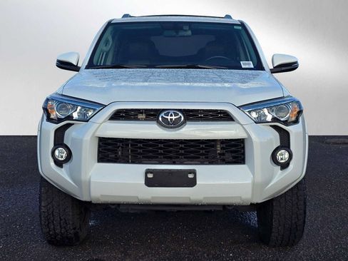 Used 2018 Toyota 4Runner SR5 Premium image 9