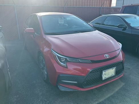 Used 2020 Toyota Corolla SE w/ SE Premium Package image 2