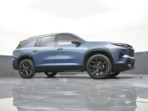 New 2026 Chevrolet Traverse RS w/ LPO, Floor Liner Package FWD image 52