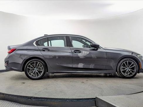 Used 2019 BMW 330i xDrive Sedan w/ Premium Package image 9