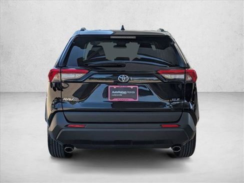 Used 2025 Toyota RAV4 XLE AWD/4WD image 7