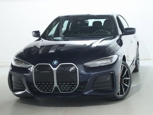 Certified 2023 BMW i4 eDrive40 w/ M Sport Package RWD image 3