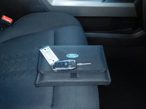 Used 2020 Ford F150 XLT w/ Equipment Group 302A Luxury AWD/4WD image 20