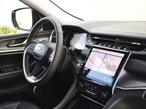 Used 2023 Jeep Grand Cherokee 4xe w/ Luxury Tech Group II image 31