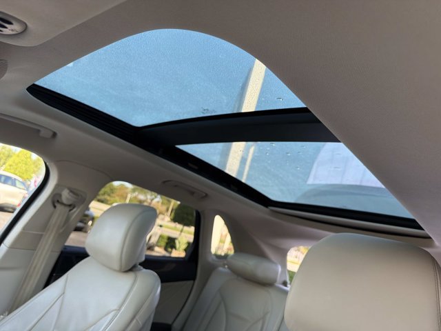 Used 2018 Lincoln MKC Reserve FWD image 32