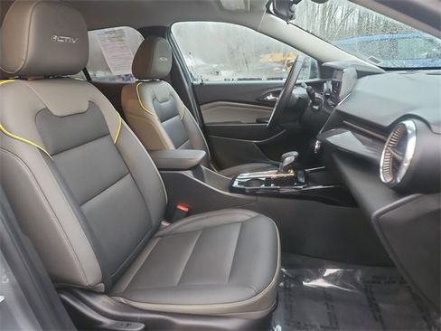 Used 2025 Chevrolet Trax ACTIV w/ Driver Confidence Package image 26