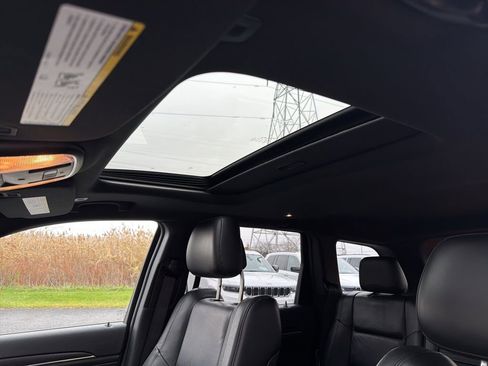 Certified 2018 Jeep Grand Cherokee Limited image 27