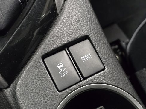 Used 2016 Toyota Corolla S Premium image 7