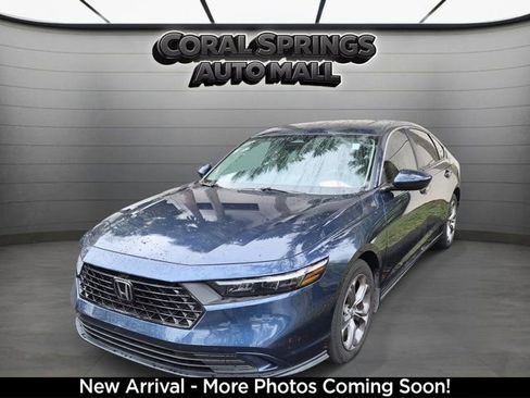 Used 2024 Honda Accord EX image 3