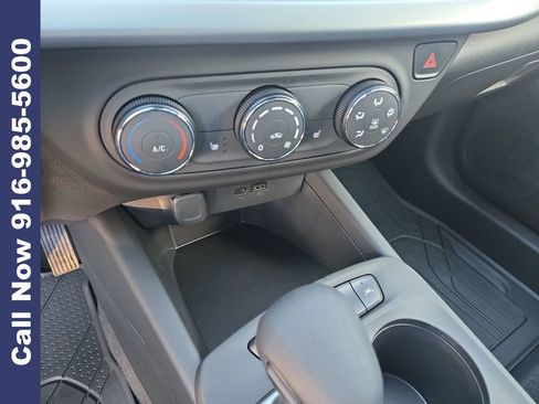 New 2026 Chevrolet Trax RS w/ Sunroof Package image 4