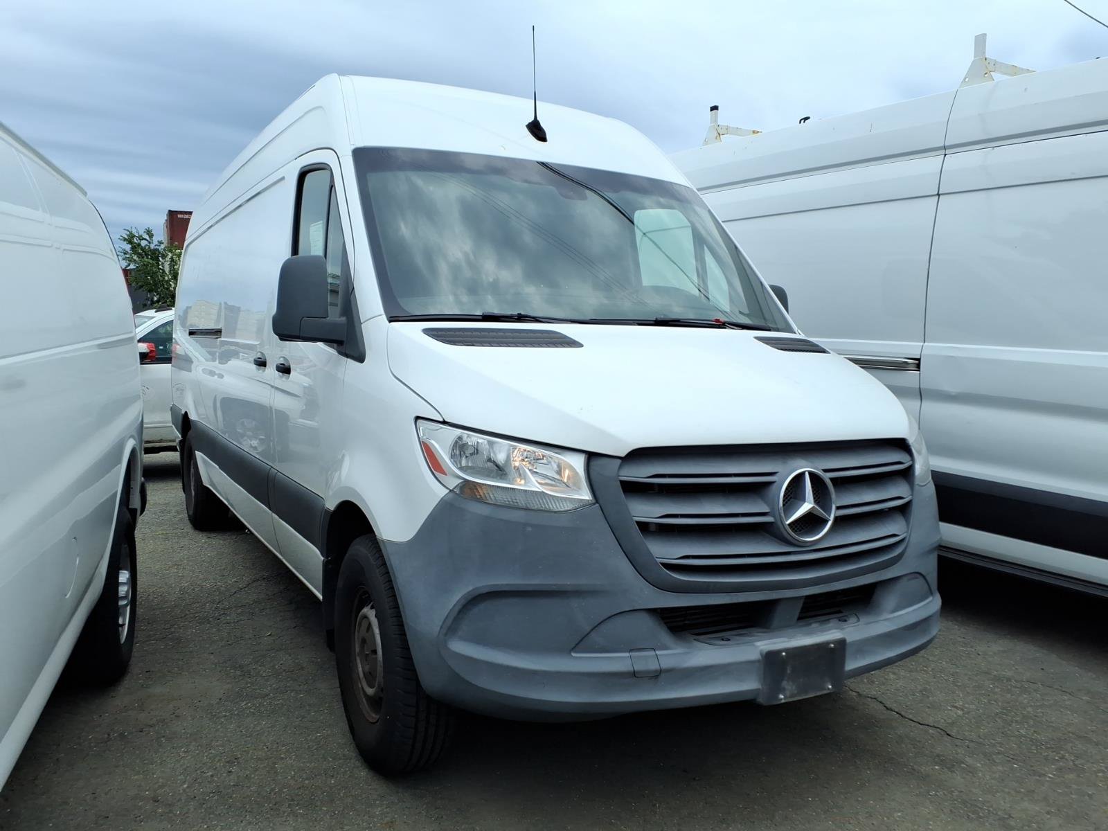 Used 2020 Mercedes-Benz Sprinter 2500 image 1