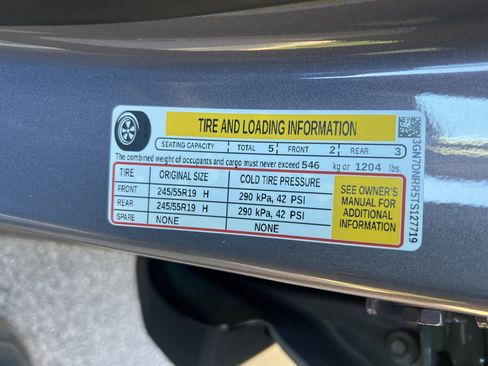 New 2026 Chevrolet Equinox EV LT AWD/4WD image 17