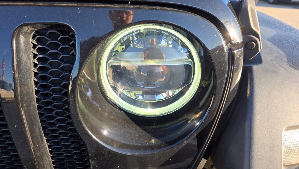 Used 2021 Jeep Wrangler Unlimited Sport AWD/4WD image 9
