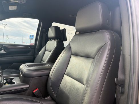 Used 2021 Chevrolet Tahoe Z71 w/ Rear Media and Nav Package image 10