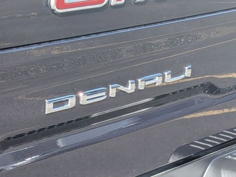 Used 2025 GMC Sierra 1500 Denali AWD/4WD image 12
