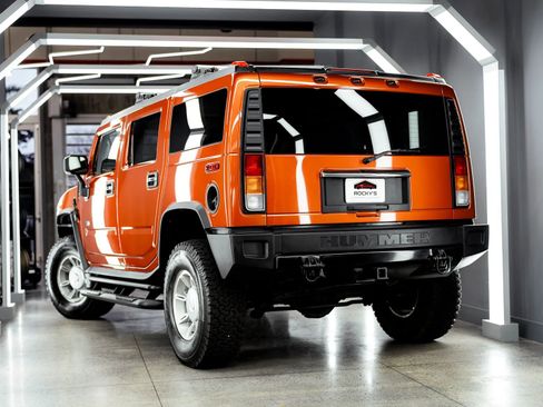 Used 2003 HUMMER H2 Luxury w/ Preferred Equipment Group image 8