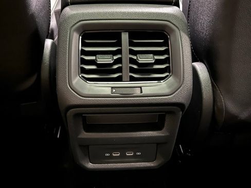 New 2026 Volkswagen Taos SEL AWD/4WD image 11