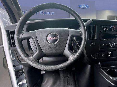 Used 2023 GMC Savana 2500 w/ Driver Convenience Package RWD image 8
