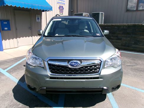 Used 2016 Subaru Forester 2.5i Premium image 2