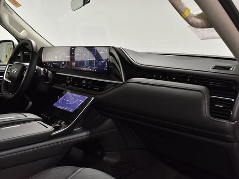 New 2026 INFINITI QX80 Luxe w/ Cargo Package image 16